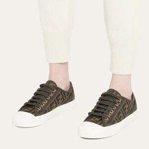 FENDI domino sneaker NWT
